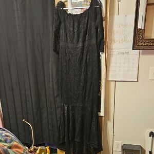 Elegant Black Lace Dress